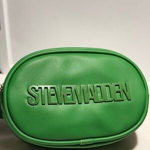 Steve Madden Bold Green Pouch